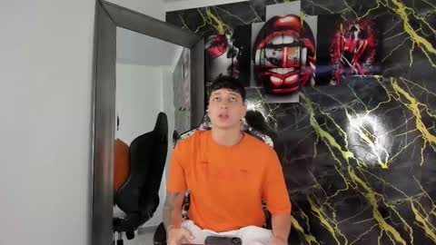 Snapshot of eithan__boy chatting on February 22, 11:20 am Eithan online show from February 22, 11:20 am