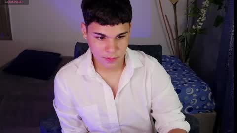 Snapshot of eithan_jonnes chatting on April 19, 6:10 pm Eithan online show from April 19, 6:10 pm