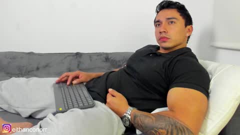 Snapshot of eithanconor1 chatting on February 4, 2:50 am EITHAN CONOR online show from February 4, 2:50 am