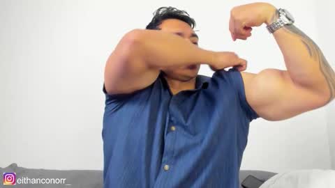 Snapshot of eithanconor1 chatting on February 22, 2:45 am EITHAN CONOR online show from February 22, 2:45 am