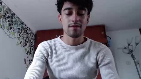 Snapshot of ekhtyr11 chatting on December 26, 8:11 pm xoxo online show from December 26, 8:11 pm