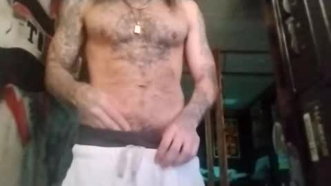 Snapshot of el_mucho210 chatting on June 7, 10:24 pm el_mucho210 online show from June 7, 10:24 pm