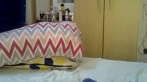 Snapshot of el_petite chatting on December 29, 5:01 pm petite online show from December 29, 5:01 pm