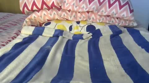 Snapshot of el_petite chatting on March 8, 1:03 pm petite online show from March 8, 1:03 pm