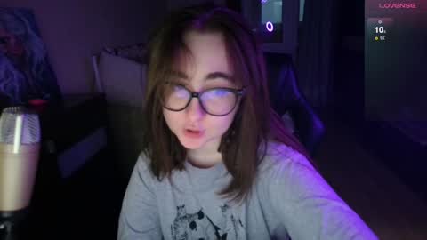 If you like it when I meow give me a thumbs up online show from January 16, 3:02 pm