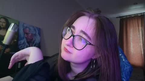 If you like it when I meow give me a thumbs up online show from February 14, 1:18 pm