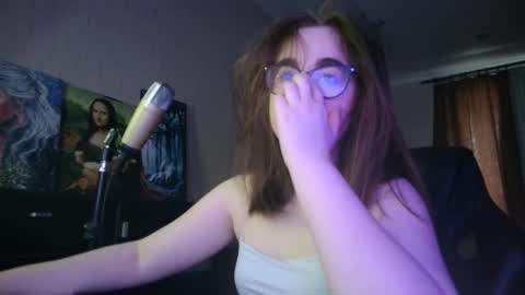 If you like it when I meow give me a thumbs up online show from March 10, 3:41 pm