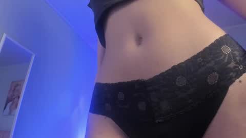 Ela online show from January 6, 8:45 pm