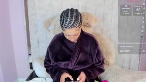 elaine87_ online show from January 14, 2:23 pm