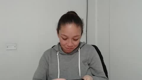 Snapshot of elaine_cooper_21 chatting on September 13, 7:19 am Eli online show from September 13, 7:19 am