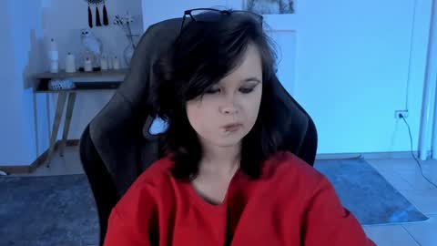 Your sweet girl online show from December 11, 12:23 am