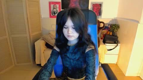 Your sweet girl online show from October 17, 7:27 pm