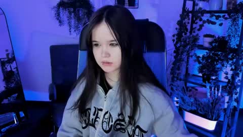 Your sweet girl online show from April 29, 5:17 pm