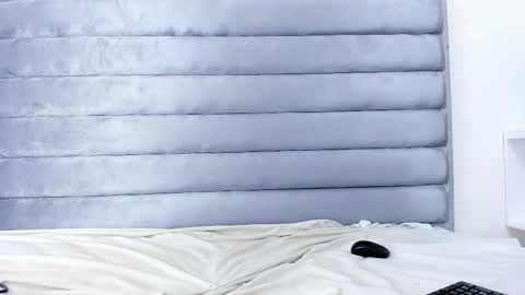 elaisaprincess online show from February 27, 8:53 pm