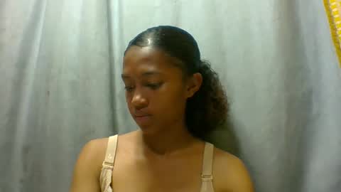Snapshot of elaliealdy chatting on September 10, 9:53 am elaliealdy online show from September 10, 9:53 am