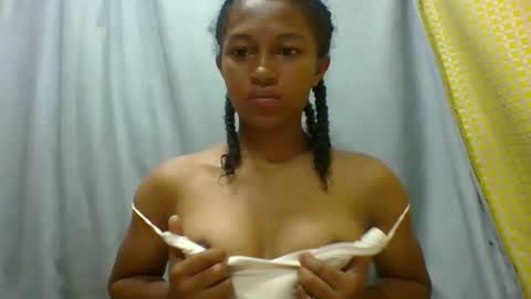 elaliealdy online show from February 3, 5:27 am