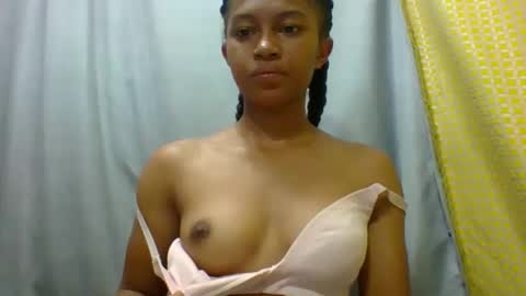 elaliealdy online show from February 5, 8:52 am