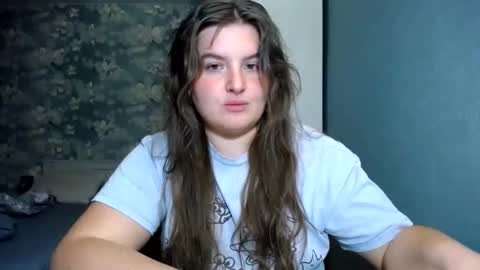 Snapshot of elanis_blair chatting on May 16, 1:13 am Elanis online show from May 16, 1:13 am