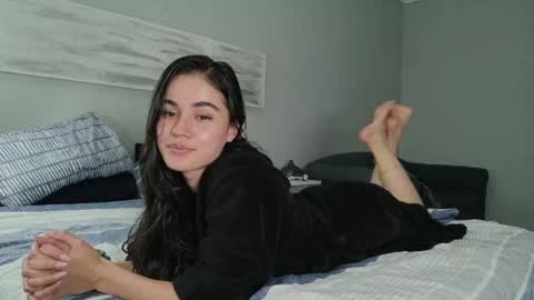 Snapshot of elarahayes chatting on May 7, 7:30 pm Elara Hayes online show from May 7, 7:30 pm