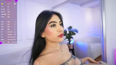 Snapshot of elasummeer chatting on February 17, 5:43 pm Elasummeer online show from February 17, 5:43 pm