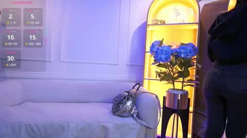 Snapshot of elasummeer chatting on September 12, 11:54 am Elasummeer online show from September 12, 11:54 am