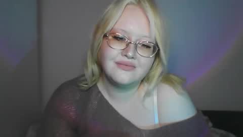 elayne_sweet online show from March 31, 8:04 am