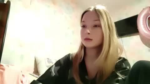 MIa online show from March 5, 6:20 am