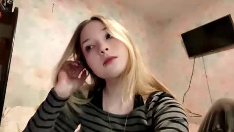 MIa online show from April 17, 11:02 am