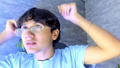 Snapshot of elchino_69 chatting on October 10, 11:59 pm EL CHINO 69 online show from October 10, 11:59 pm
