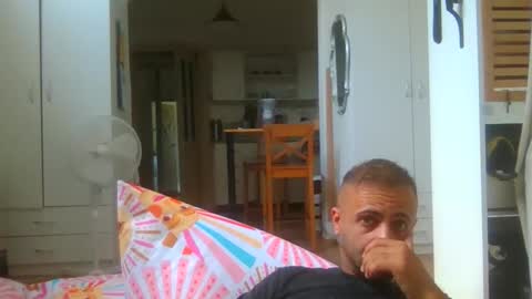 Snapshot of elcondorxo509107 chatting on January 14, 1:44 am daniel18cmx online show from January 14, 1:44 am