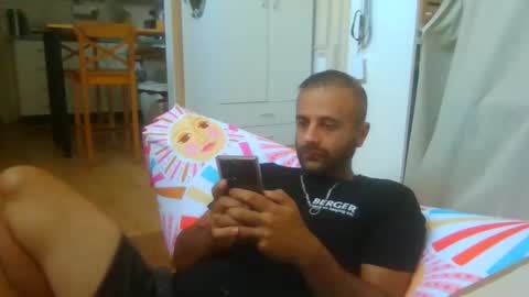 Snapshot of elcondorxo509107 chatting on February 17, 2:08 am daniel18cmx online show from February 17, 2:08 am