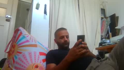 Snapshot of elcondorxo509107 chatting on February 19, 2:51 am daniel18cmx online show from February 19, 2:51 am