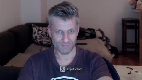 Snapshot of elculiador2207 chatting on December 19, 12:24 am Timm online show from December 19, 12:24 am