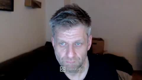 Snapshot of elculiador2207 chatting on March 4, 11:32 pm Timm online show from March 4, 11:32 pm