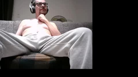 Nando online show from April 11, 6:18 am