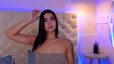 ELECTRA  online show from February 7, 7:06 pm