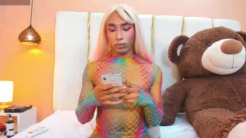 electtra_scretch online show from March 29, 5:29 am