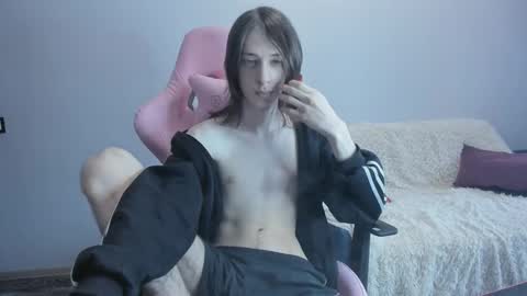 eleganc3 online show from February 11, 7:35 am