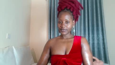 Snapshot of elegant_ebony chatting on January 9, 7:29 pm Nika online show from January 9, 7:29 pm