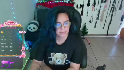 Snapshot of elektra_32 chatting on May 9, 4:23 pm elektra online show from May 9, 4:23 pm