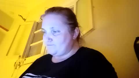 ELENA online show from October 4, 3:10 pm