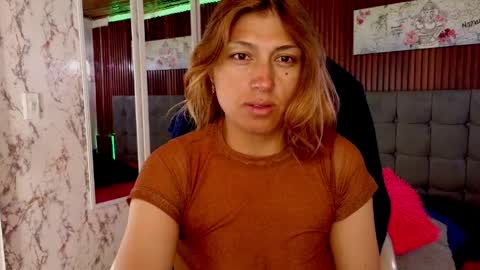 Snapshot of elena_detroya_ chatting on April 4, 12:35 pm Elena online show from April 4, 12:35 pm