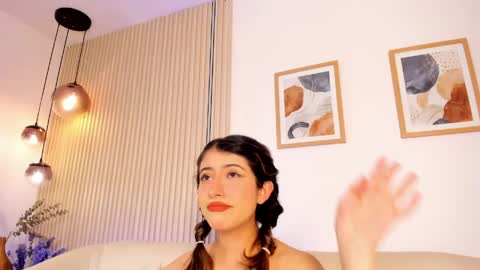 Snapshot of elena_dolce chatting on May 15, 11:01 pm Elena online show from May 15, 11:01 pm