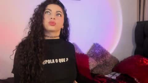 Elena  online show from December 17, 3:23 am