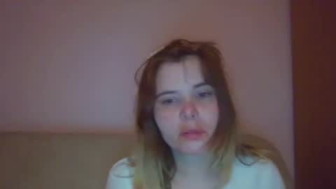 Snapshot of elenaflirt chatting on November 6, 5:14 pm Elena online show from November 6, 5:14 pm