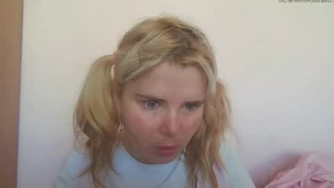 Elena online show from May 29, 3:10 pm