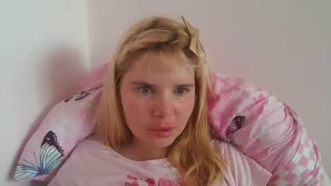 Elena online show from July 18, 9:57 am