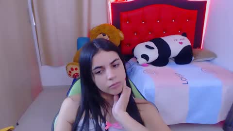 agnes online show from January 19, 8:19 pm