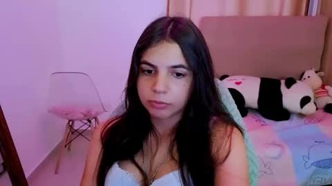 Snapshot of elenna_hotx chatting on April 18, 7:07 pm agnes online show from April 18, 7:07 pm