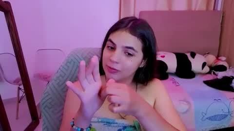 Snapshot of elenna_hotx chatting on April 23, 8:22 pm agnes online show from April 23, 8:22 pm